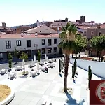 Apartamentos Turisticos La Garza Caces