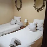 Apartamentos Turisticos La Garza Apartment