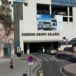 Apartamentos Turisticos La Garza Apartment *