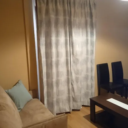 Apartament Turisticos La Garza Caces