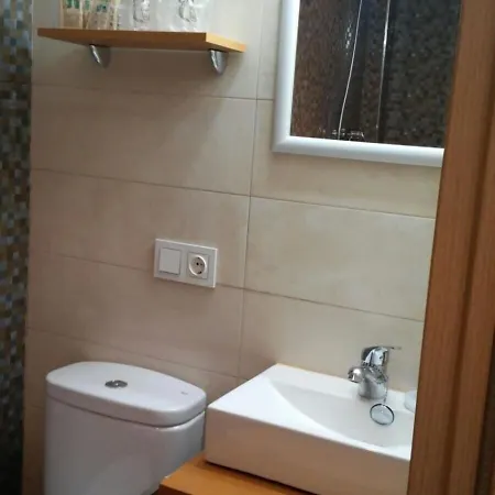 Apartamentos Turisticos La Garza