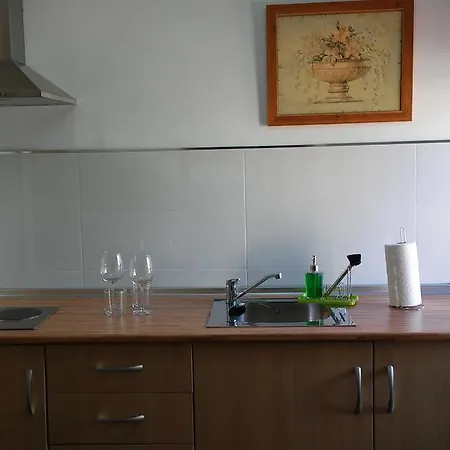 Apartamentos Turisticos La Garza