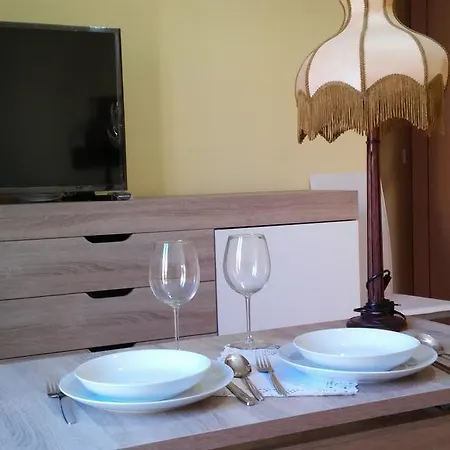 Апартаменты Apartamentos Turisticos La Garza Касерес