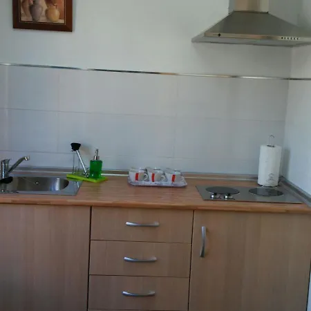 Apartamentos Turisticos La Garza * Касерес